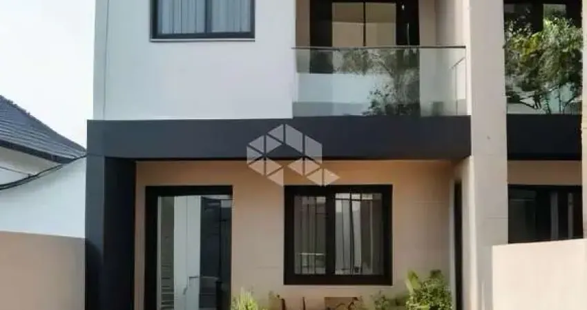 Lindo Sobrado 2 Dormitórios, Sacada, 102 m2 - Rio Branco - Canoas