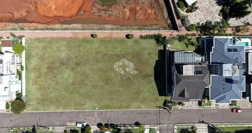 Terreno em condomínio, com 450 m² privativo, bairro marechal rondon - canoas
