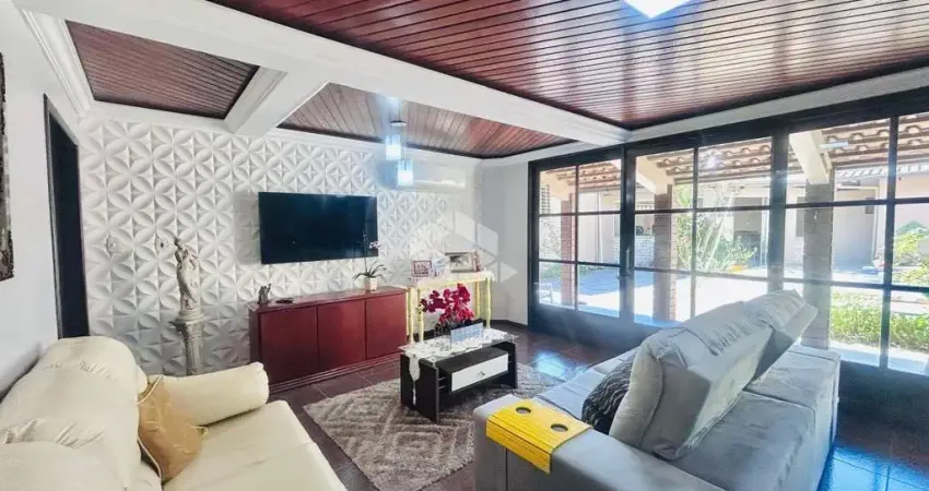 Casa sobrado 3 dormitórios, suíte master,  2 salas comerciais - centro - canoas