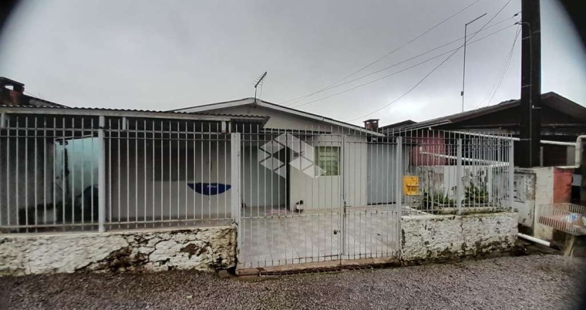 Casa com 2 quartos à venda na Wilson Tartarotti, 1144, Primeiro de Maio, Farroupilha
