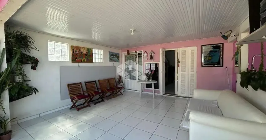 Casa no bairro cinquentenário com 3 dormitórios sendo 1 suíte