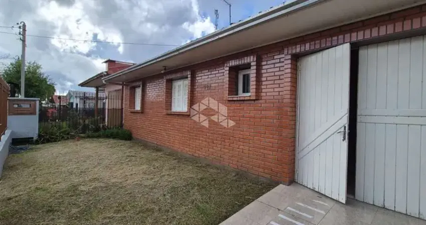 Casa em condomínio fechado com 3 quartos à venda na Dalcy Ferrari de Andrade, 704, Primeiro de Maio, Farroupilha