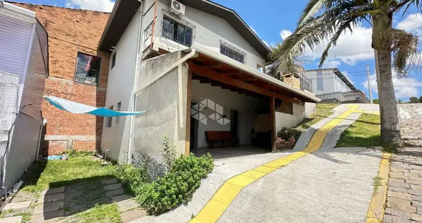 Casa com 3 quartos à venda na Rua Lino Zanonatto, 534, Primeiro de Maio, Farroupilha