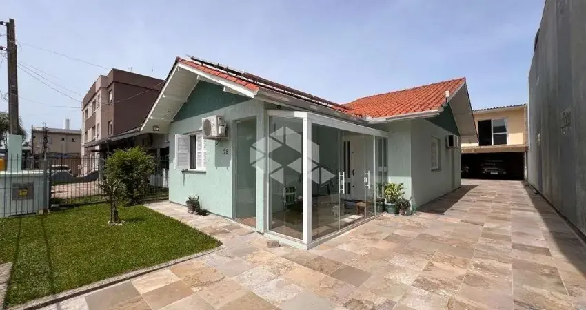 Casa com 2 quartos à venda na Rua Generoso David, 75, São Francisco, Farroupilha