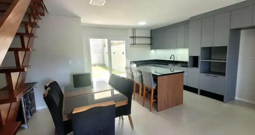 Casa com 3 quartos suíte, garagem pra dois carros, no Bairro Belvedere