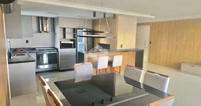 Apartamento com 177m2, 03 dormitórios localizado no Bairro Paruqe em Farroupilha