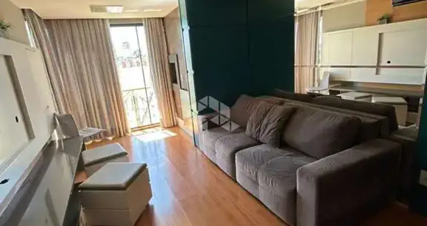 Apartamento à venda com 2 dormitórios , 1 suíte, sacada fechada com churrasqueira, semi mobiliado, 1 vaga de garagem no bairro passo da areia, poa rs