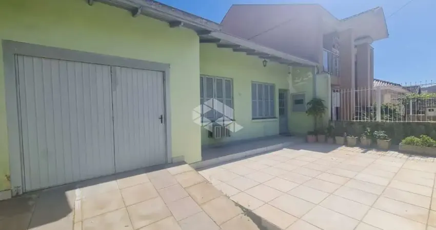 Casa à venda de 03 dormitórios na zona norte de porto alegre/rs