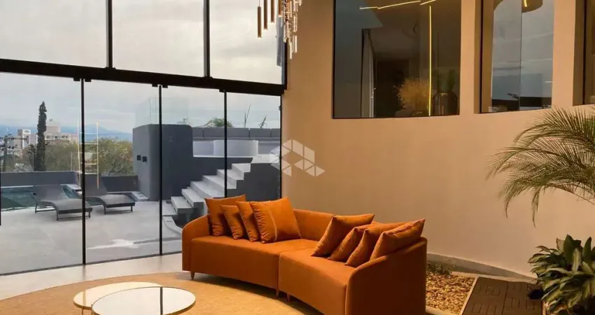 Casa residencial com vista mar mobiliada com 5 suítes, 6 vagas de garagem no bairro Itaguaçu - Florianopolis/SC