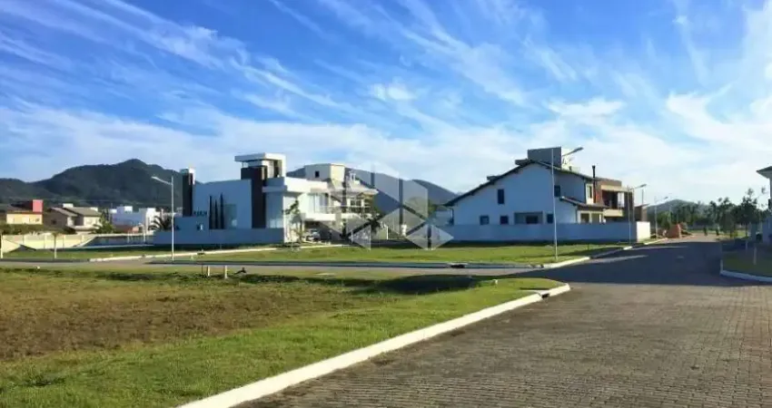 Terreno com 383,47m² A Venda - Campeche, Florianópolis SC