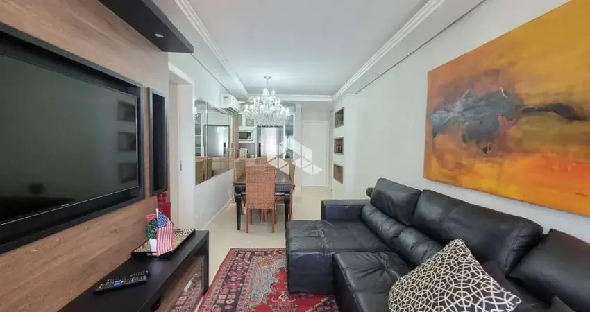 Apartamento com vista para o mar mobiliado de 3 dormitórios, sendo 1 suíte, 2 vagas de garagem no centro de florianópolis/sc.