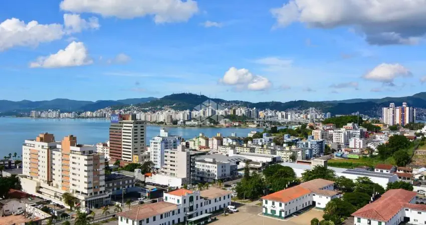 COBERTURA ALTO PADRÃO NO ESTREITO COM VISTA PARA O MAR E INFRAESTRUTURA COMPLETA