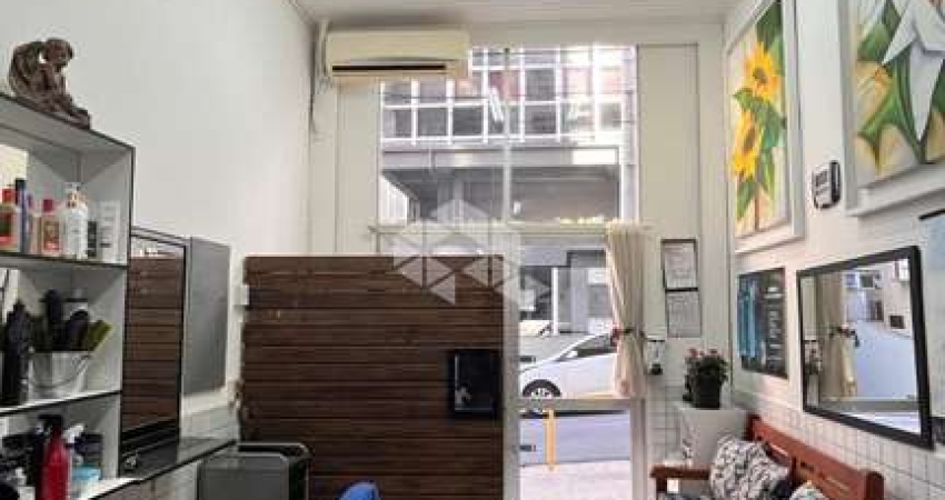 SALA AMPLA COM AR CONDICIONADO COPA E LAVABO NO CENTRO DE FLORIANÓPOLIS PRONTA PARA O SEU NEGÓCIO