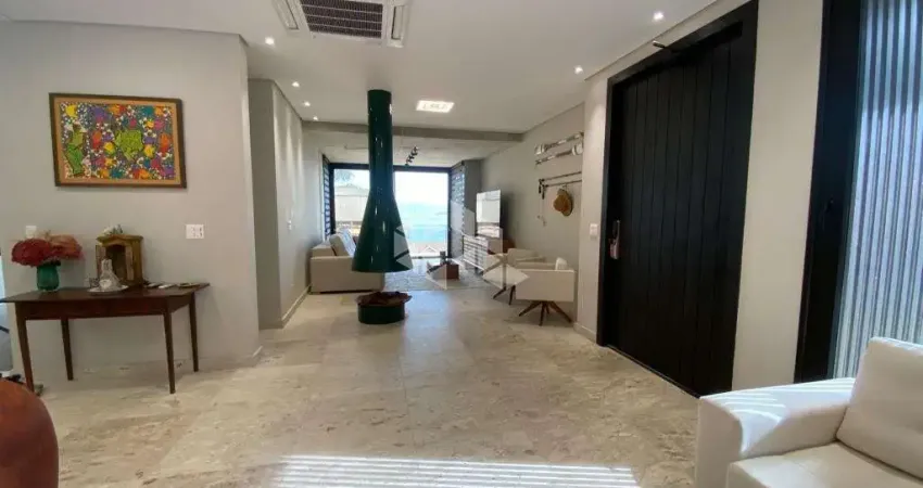 CASA DE ALTO PADRÃO EM CANCUPE COM 3 SUÍTES  COMPLETA E VISTA PARCIAL PARA O MAR