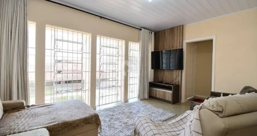 CASA COM 3 QUARTOS 1 SUITE E 1 VAGA NO CORAÇÃO DO CENTRO DE FLORIANÓPOLIS