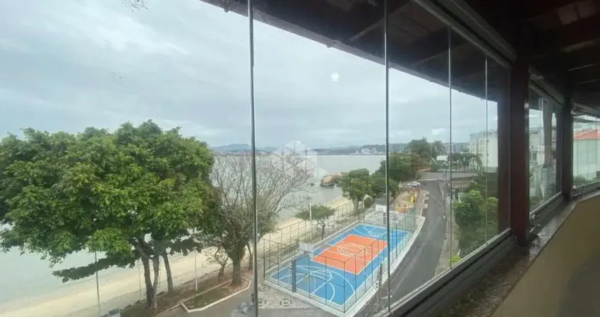 COBERTURA DUPLEX PREMIUM EM BOM ABRIGO COM VISTA PANORÂMICA DA BAÍA SUL