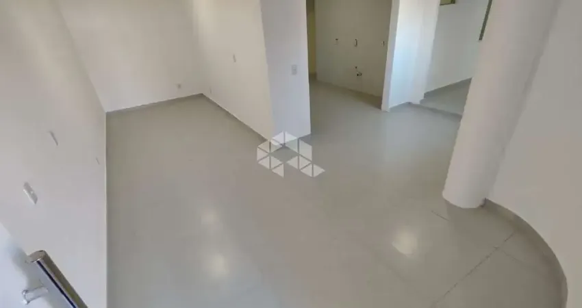 CASA COM 3 QUARTOS SENDO 1 SUÍTE E AMPLO QUINTAL À VENDA EM FORQUILHINHAS SÃO JOSÉ