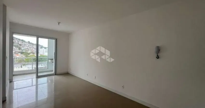 Apartamento 2 quartos sendo 1 suíte no centro de florianópolis com sacada churrasqueira e lazer completo