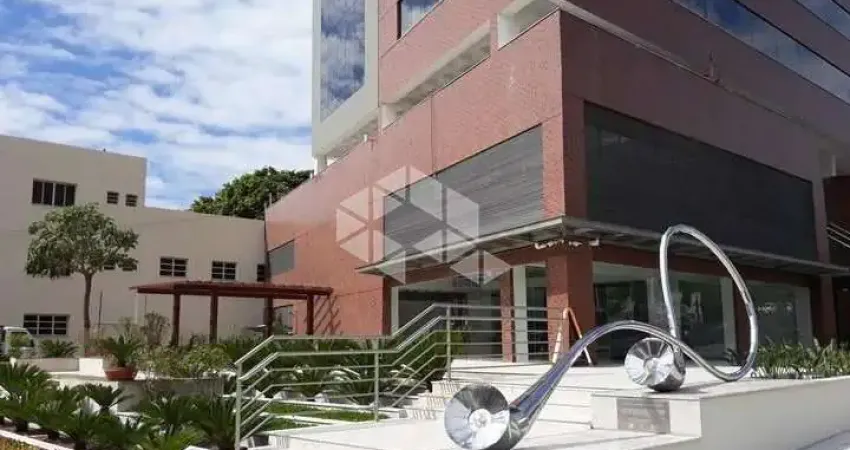 Sala comercial 100 m² de área total e vista privilegiada no estreito florianópolis