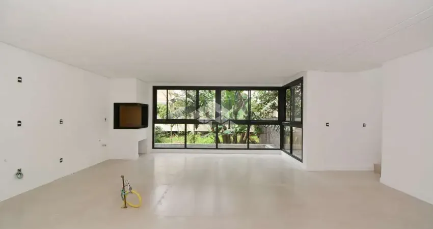 Casa no córrego grande com 3 quartos sendo 1 suíte e 2 vagas de garagem