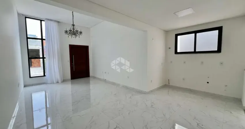 Casa com 2 quartos sendo 1 suíte e churrasqueira em condomínio completo na beira rio biguaçu