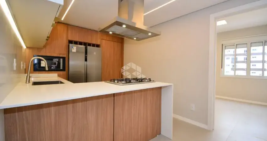 Apartamento com 3 suítes e vista parcial para o mar no centro de florianópolis