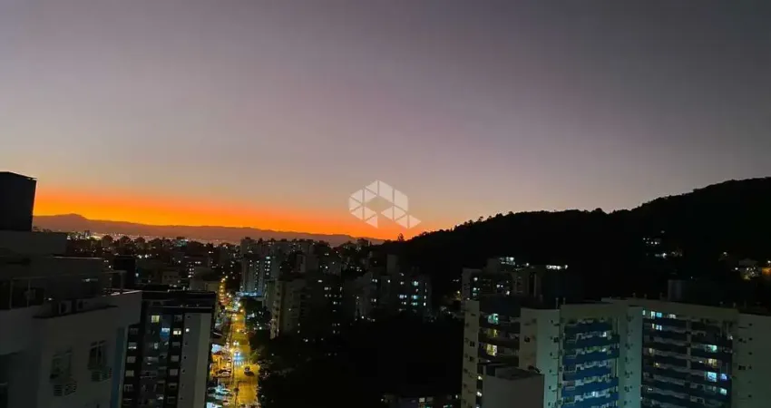 Apartamento com 2 quartos 1 suíte e 1 vaga de garagem no itacorubi florianópolis
