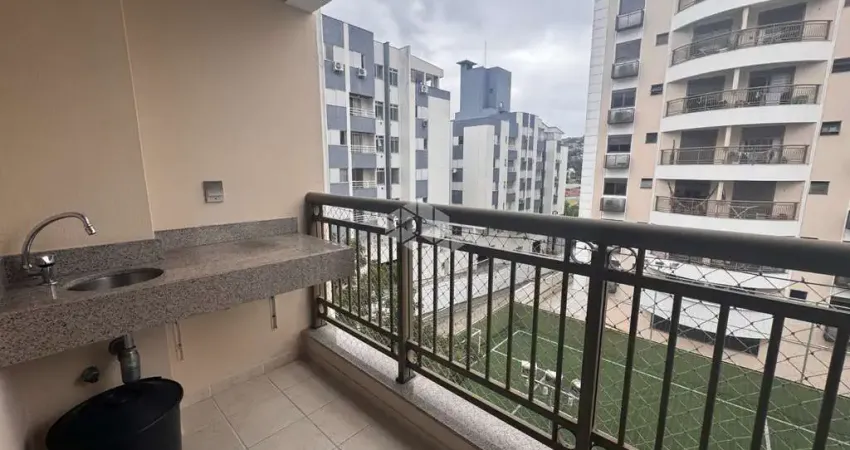 Apartamento mobiliado com 3 quartos 1 suíte e estrutura completa no pantanal florianópolis