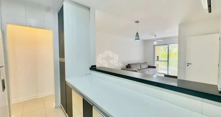 Apartamento 3 quartos sendo 1 suíte 2 vagas de garagem no itacorubi florianópolis