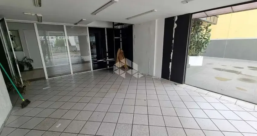 Sala comercial no estreito com elevadores e segurança 24 horas