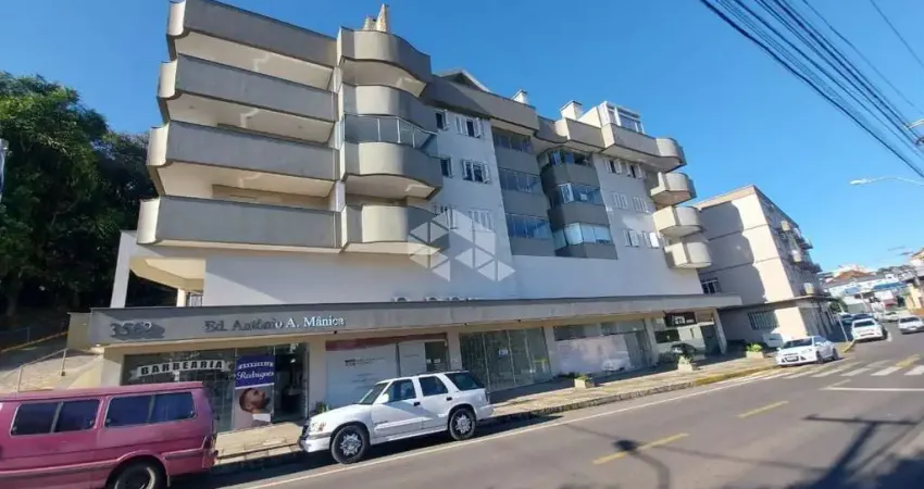 Apartamento com 3 quartos à venda na Rua Buarque De Macedo, 3562, Centro, Garibaldi