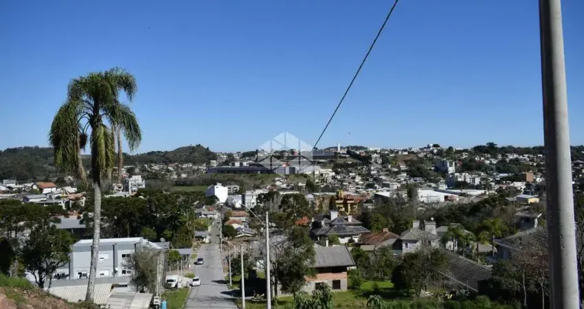 Terreno à venda na Benjamin Lazzarotto, 3, Centro, Garibaldi