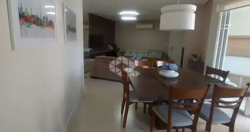 Amplo apartamento central!