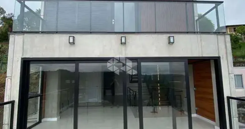 Casa com 3 quartos à venda na Eca De Queiróz, 12, Garibaldina, Garibaldi