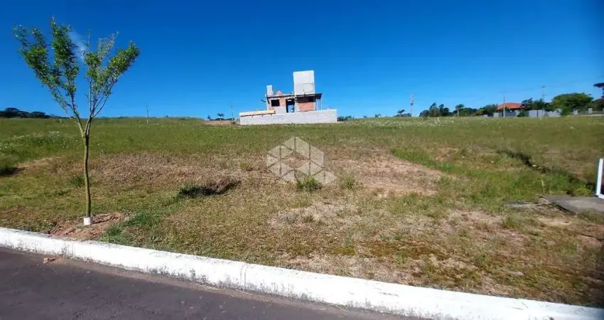 Terreno localizado em loteamento com infraestrutura completa