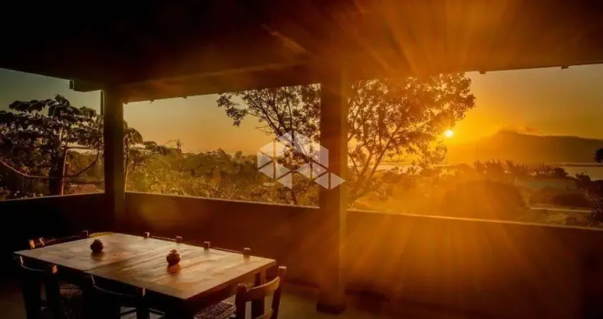Casa com 6 quartos à venda na Bela Vista, 520, Praia da Ferrugem, Garopaba