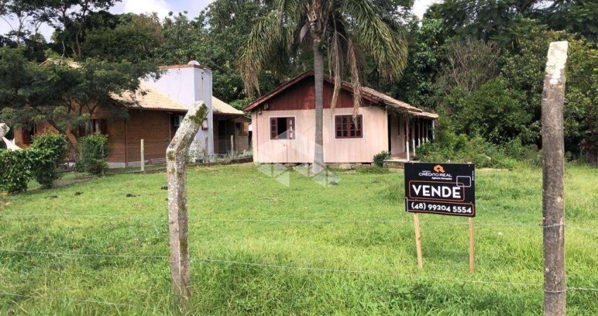 Casa à venda em Garopaba terreno com 928 m2, na Encantada