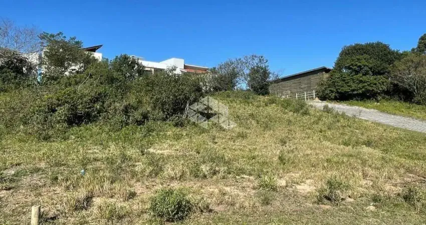 Terreno à venda em Areias de Macacu - Garopaba com 660 m²