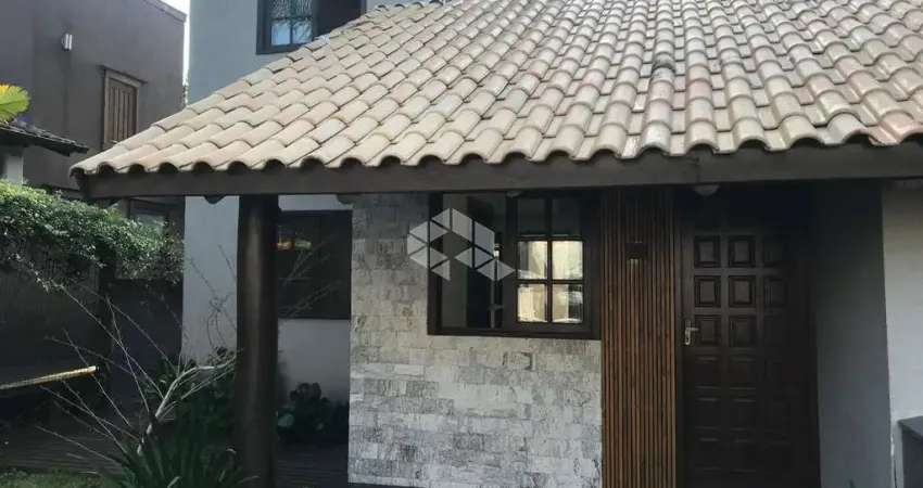 Casa com 2 dormitórios,  1 vaga, 180 m² no Bairro Jardim Panorâmico em Garopaba SC