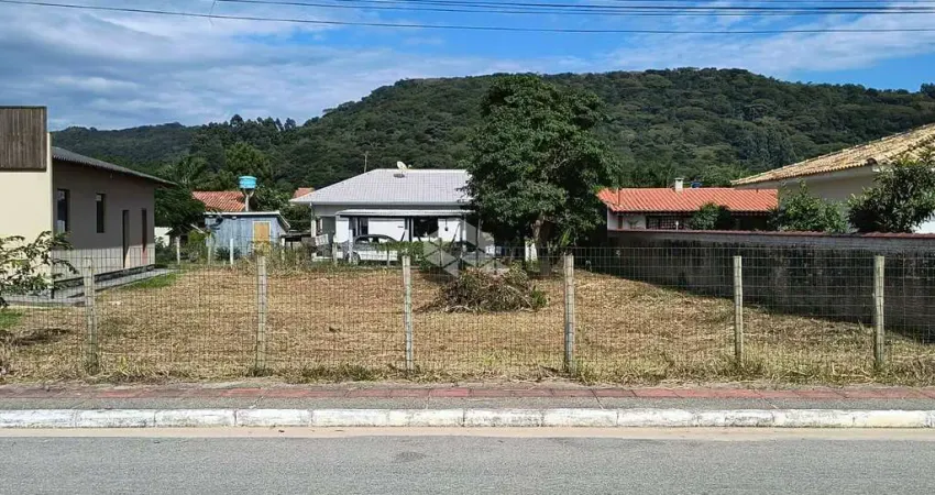 Terreno à Venda com 428 m² - Bairro Encantada, Garopaba/SC