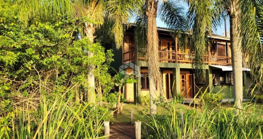 CASA À VENDA COM 4 QUARTOS EM CONDOMINIO NA PRAIA DE IBIRAQUERA
