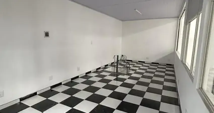 Galpão comercial com estrutura industrial completa e fácil acesso à fernão dias