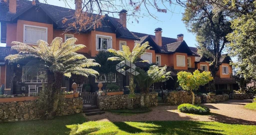 Casa 3 dormitórios, 175,67m² privativos, 1 vaga, no Centro de Gramado