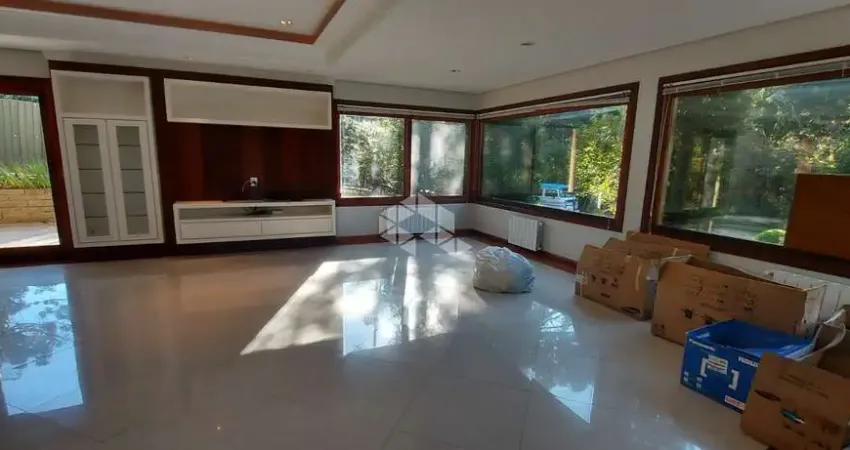 Casa 4 dormitórios, dependência, 430m² privativos, no Condomínio Reserva da Serra em Canela