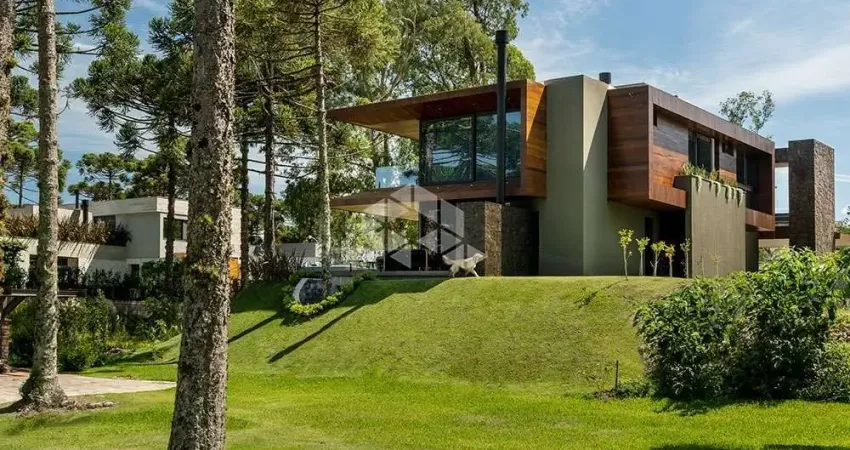 Casa 04 suítes no Condomínio Fechado Aspen Mountain, com 588m² privativos, garagem fechada para 2 carros