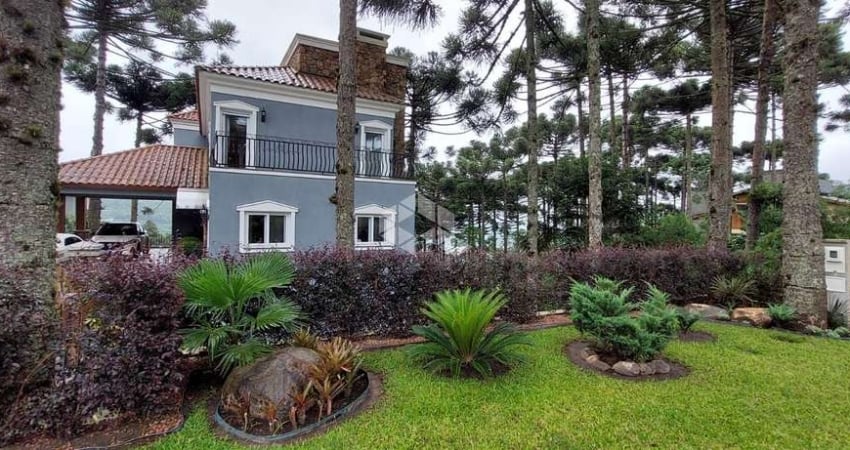 Casa 5 suítes, 567m² privativos, no Condomínio Aspen Mountain, em Gramado