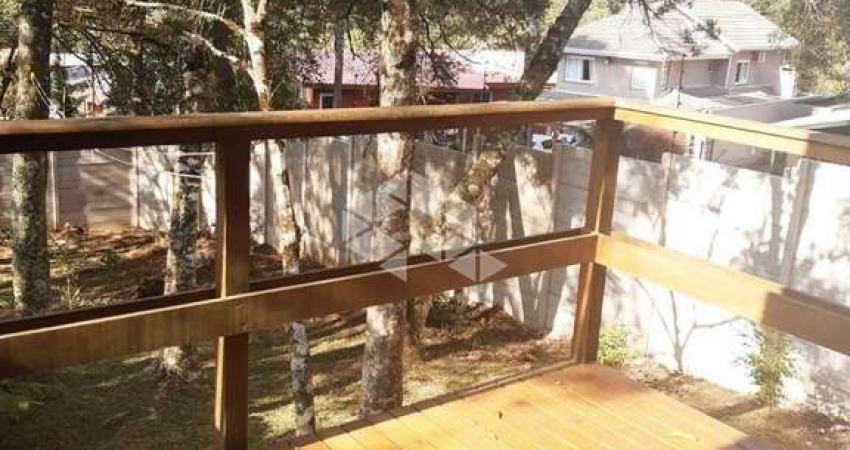 Casa 3 dormitórios, 150m², em Condomínio Fechado em Canela