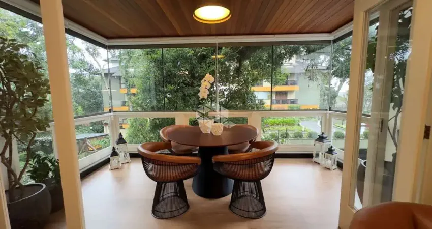 Apartamento 3 dormitórios, 123m², 1 vaga, no Centro de Gramado, bairro Praça das Rosas