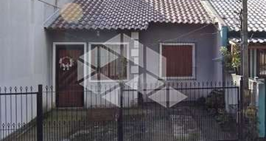 Casa com 02 quartos, sala e cozinha no bairro Jardim Betânia - Cachoeirinha RS
