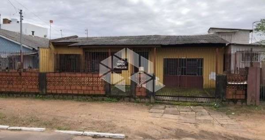 Casa à venda com 3 dormitórios, 1 vaga garagem no Parque 35 em Guaíba